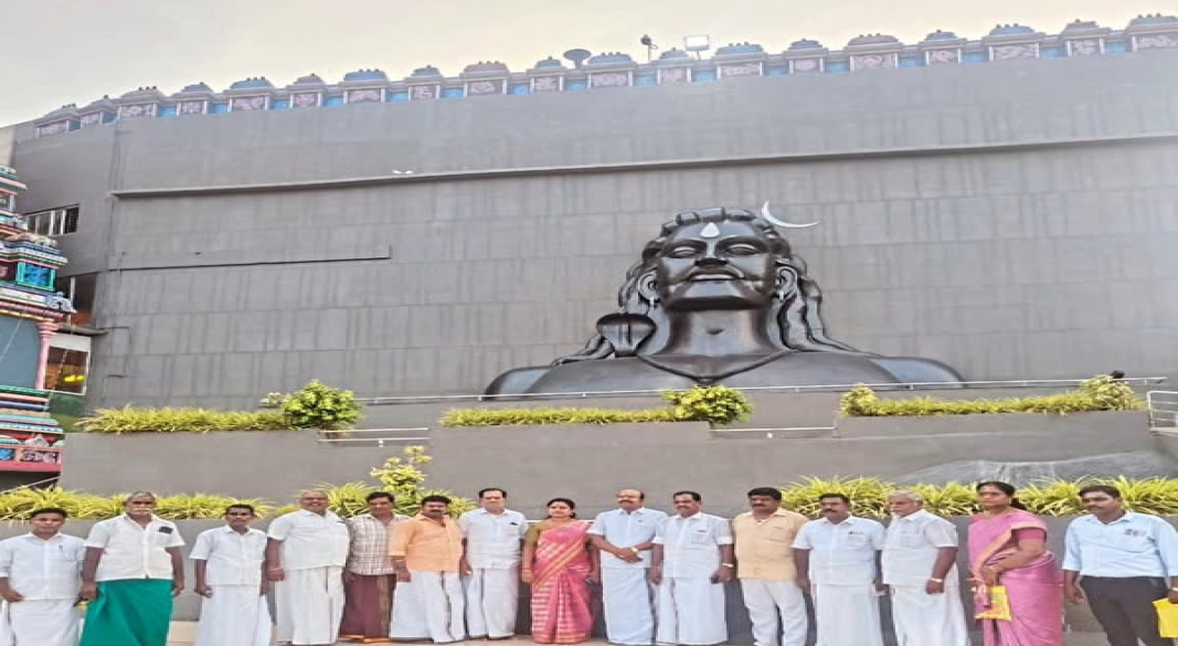 எடப்பாடி பழனிசாமி 71வது பிறந்தநாள்: 2026-ல் மீண்டும் முதல்வராக உயர வேண்டி செங்கல்பட்டில் சிறப்பு வழிபாடு