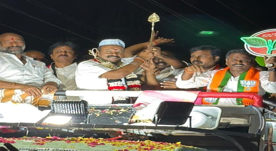 தாம்பரம் தொகுதியில் சிட்லபாக்கம் ச.இராசேந்திரன் தீவிர ஜீப் பிரச்சாரம் – இரட்டை இலைக்கு ஆதரவு கோரிக்கை!