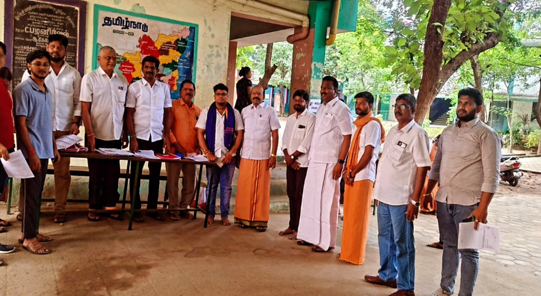 பல்லாவரம் சட்டமன்ற தொகுதியில் குரோம்பேட்டை பகுதியில் வாக்காளர் பட்டியல் திருத்த பணிகள்: தேர்தல் ஆணையத்தின் நேரடி ஆய்வு