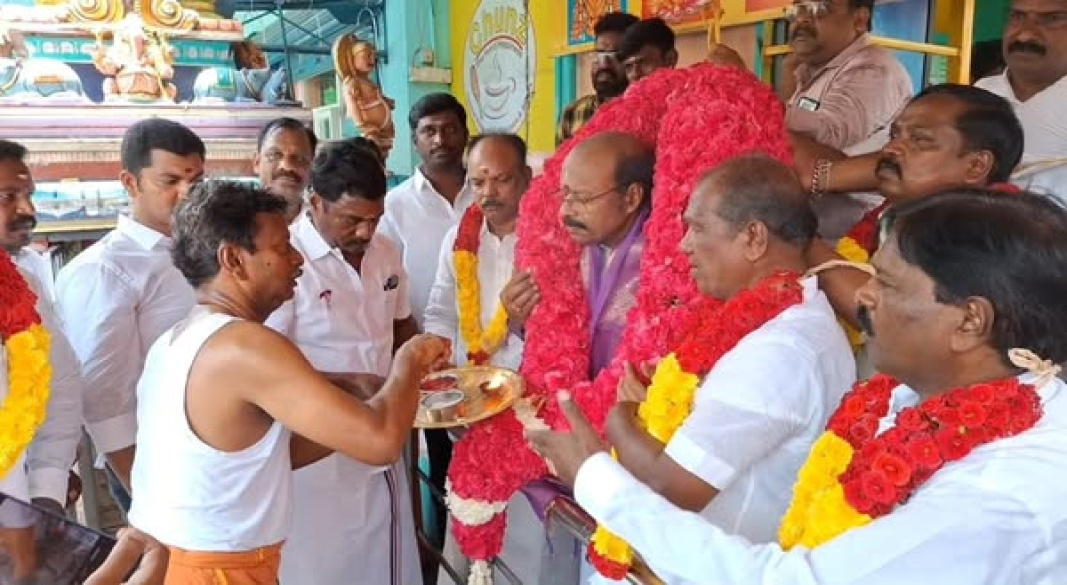 மறைமலைநகரில் எடப்பாடியார் பிறந்த நாள் விழா: சிறப்பு வழிபாடும், 1000 நபர்களுக்கு சமபந்தி விருந்தோம்பலும் – செங்கல்பட்டு மேற்கு அம்மா பேரவை ஏற்பாடு