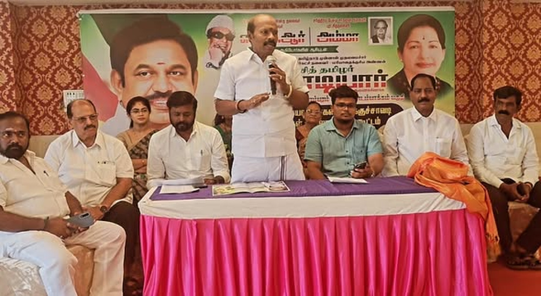 மாடம்பாக்கம் பகுதியில் நடைபெற்ற BLA2 மற்றும் பாகக் கிளை செயலாளர்கள் ஆலோசனை கூட்டத்தில் கலந்து கொண்டு வழிகாட்டிய செங்கல்பட்டு மேற்கு மாவட்ட தாம்பரம் தொகுதி கழகத்தின் முக்கிய தருணம்.