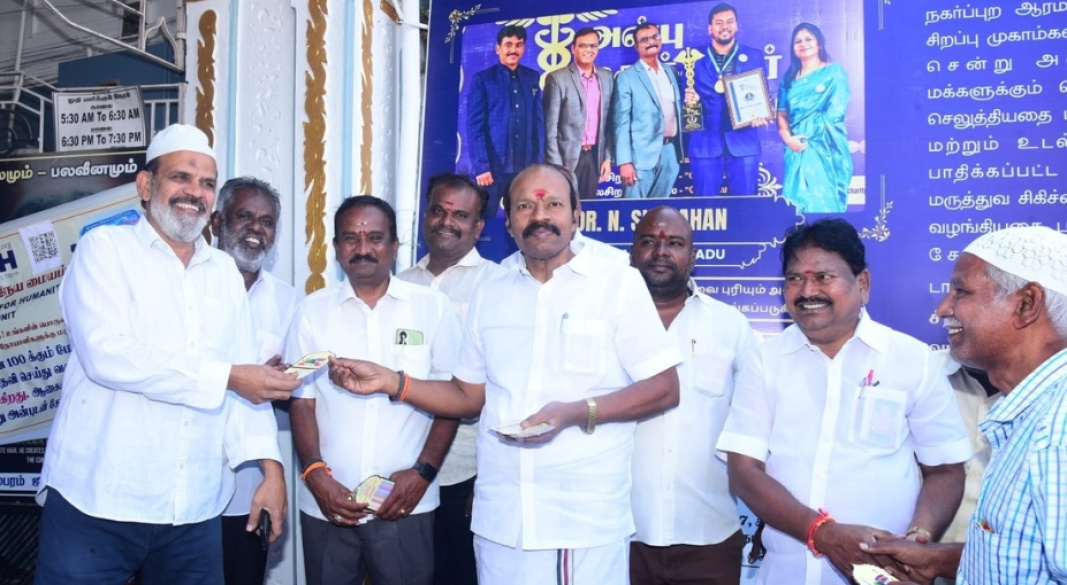 மேற்கு தாம்பரத்தில் ஜூம்ஆ தொழுகை நாள் – ரமலான் அட்டவணை வழங்கிய கழக நிர்வாகிகள்